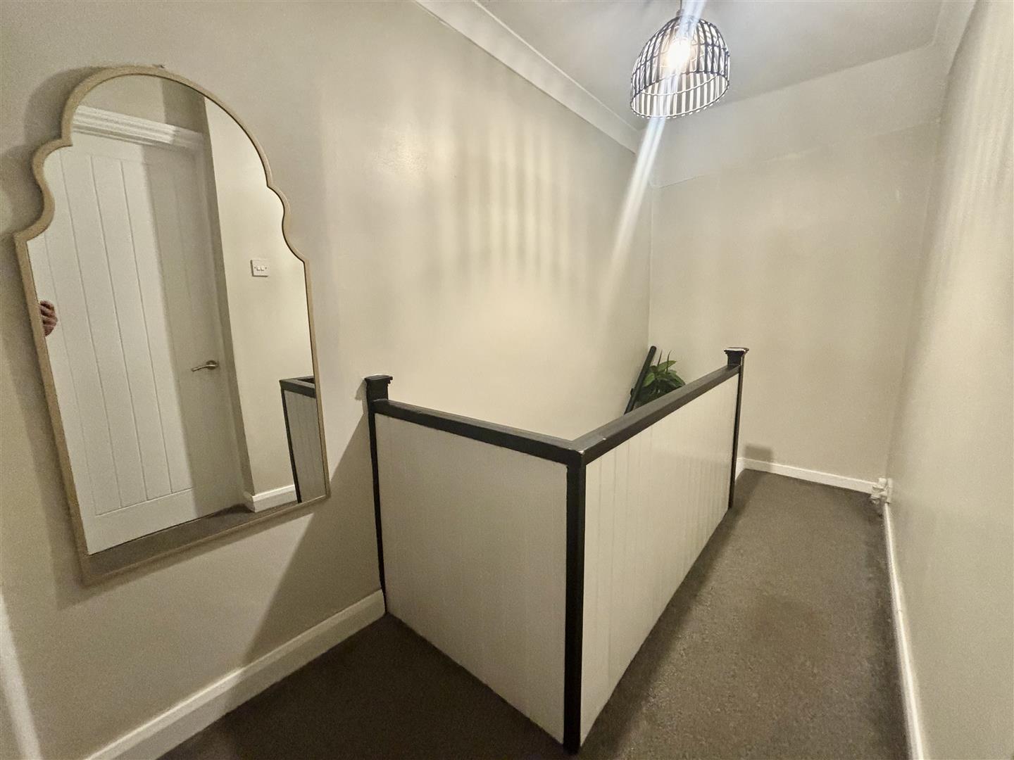 Brynamlwg Road, Fforestfach, Swansea, SA5 8HZ